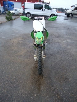 Kawasaki KX125 2004, 2180,- + toim.kulut 50,-
