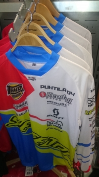 SE-Team ajopaitoja koko perheelle